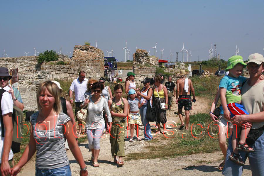 Калиакра е популярна туристическа дестинация за региона Варна и цялото северно черноморие.