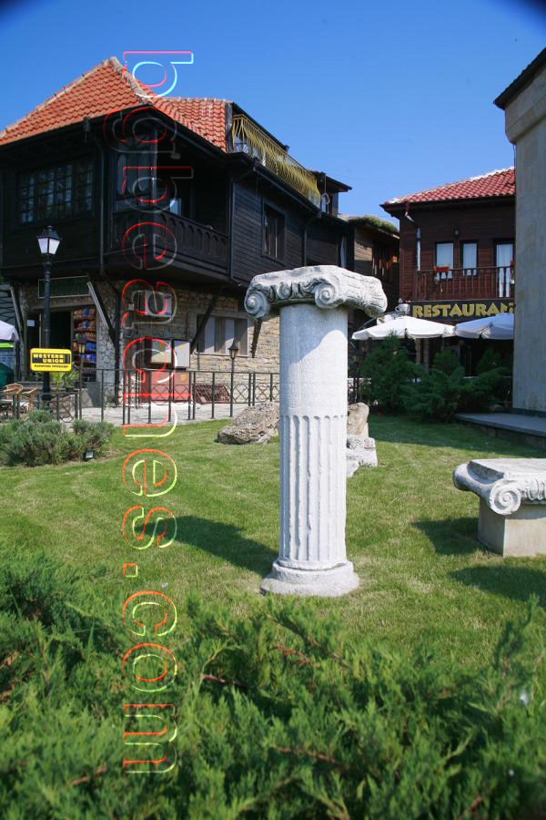 We can't deny that a lot of efforts are put in the maintenance of the old city of Nesebar.