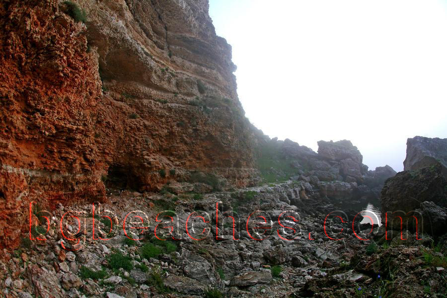 Това е брега на Камен бряг сниман отдолу.