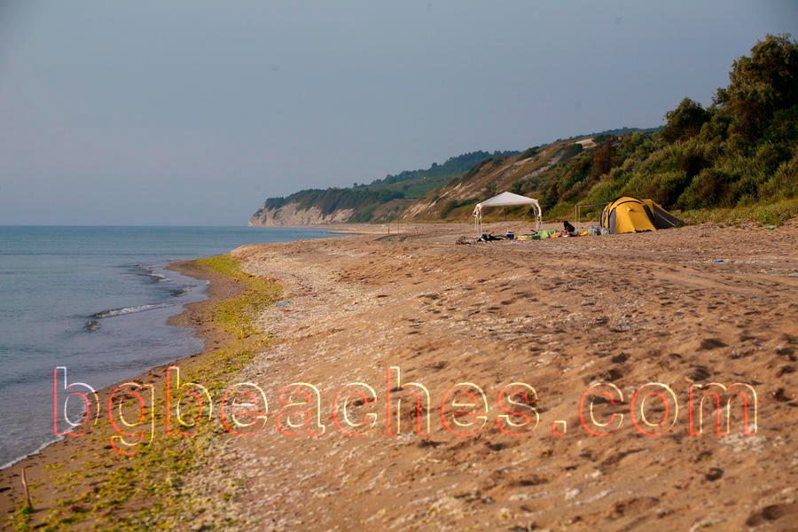 About 50 mins in this direction and you arrive at <a href=\http://a.bgbeaches.com/en/Byala/\>Byala</a>.